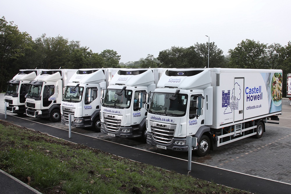 Castell Howell expands fleet with 20 new trucks and Carrier's latest  refrigeration units - News - Commercial Motor