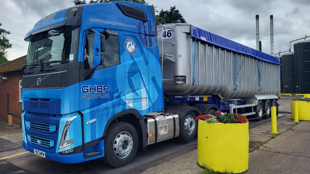GH By Products expands fleet with 10 new bathtub tippers Truck News