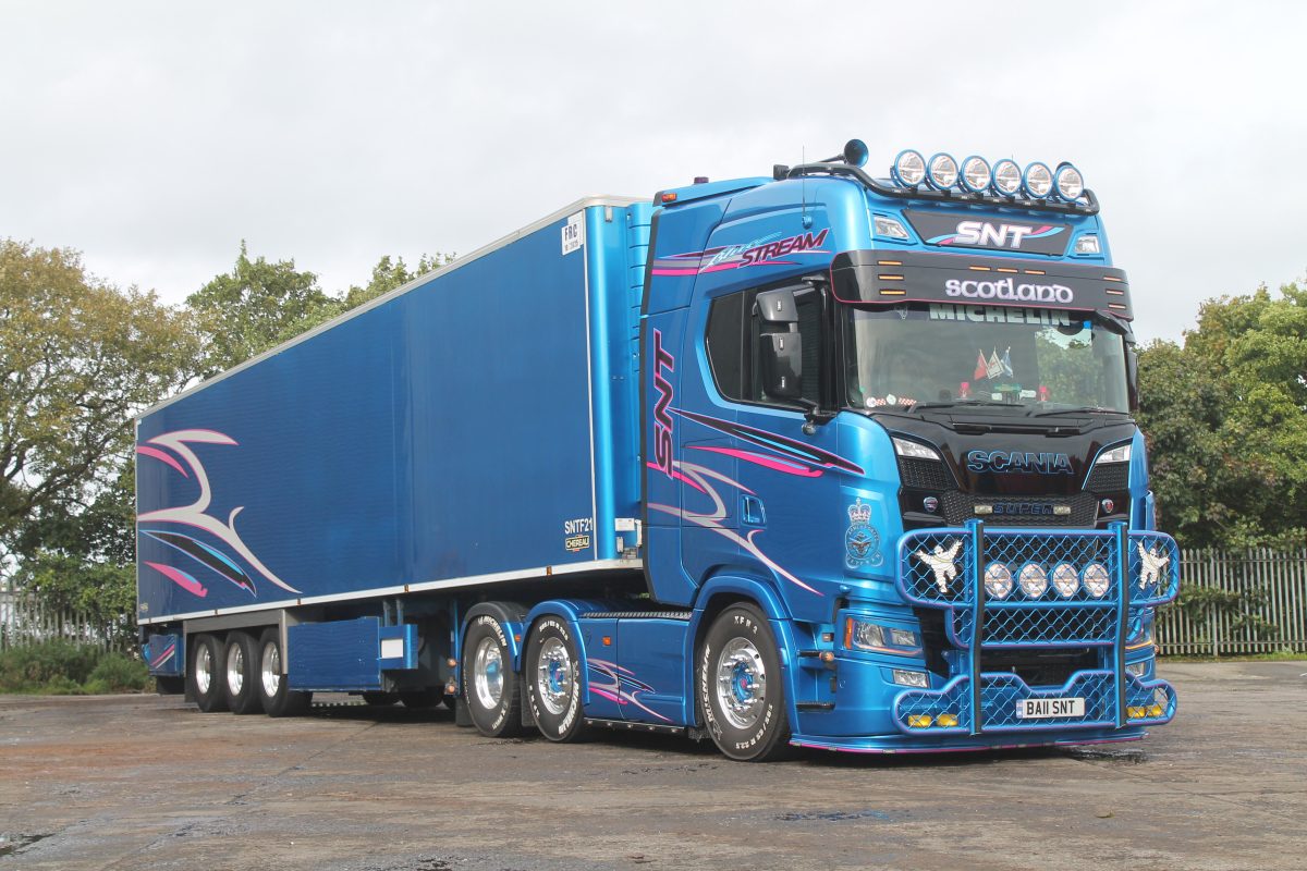 Scottish haulier marks 20th anniversary with Michelin tyres News