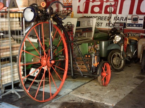 Penny-two-farthings trike?