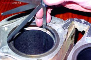 Measuring cyclinder bore wear on Yamaha XS650 motorcycle engine