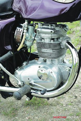 BSA B25S Starfire motorcycle engine