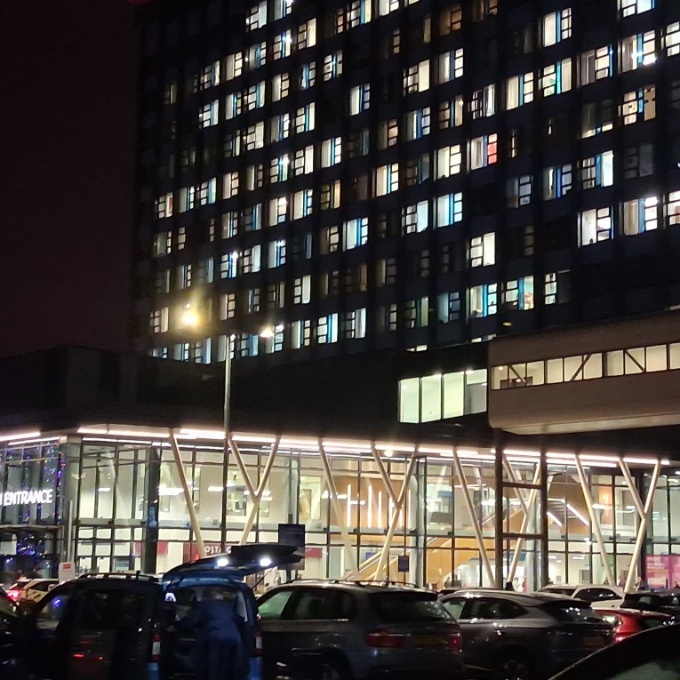 Hospital visitors asked to wear masks