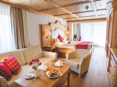 La Loupe Gerhard Lucian Burghotel 1 La Loupe Gerhard Lucian Burghotel 1
