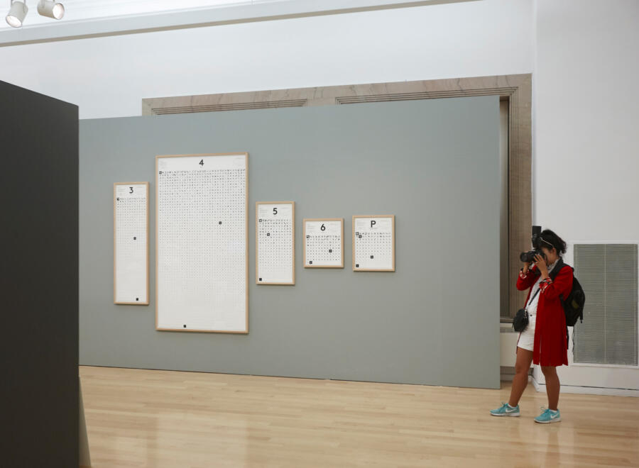 SLIDE_Com_Lan_ChicagoBienal_C-JulienLanoo_20170915-108377-copy