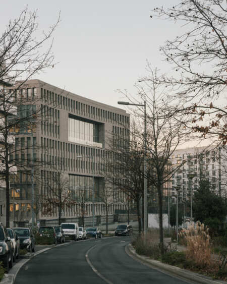 27-LAN-Institut-Leonard-de-Vinci-Nanterre-Charly-Broyez