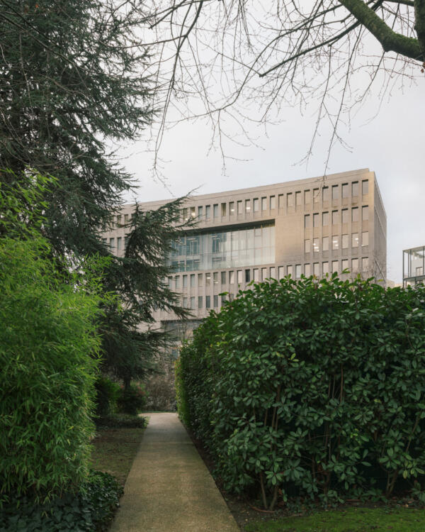 02-bis-LAN-Institut-Leonard-de-Vinci-Nanterre-Charly-Broyez