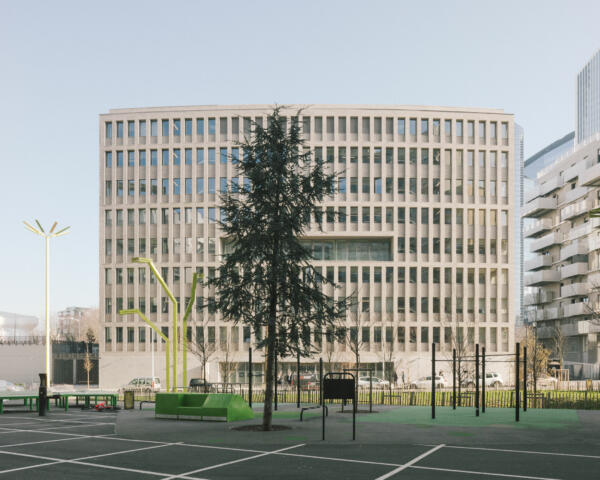 13-LAN-Institut-Leonard-de-Vinci-Nanterre-Charly-Broyez