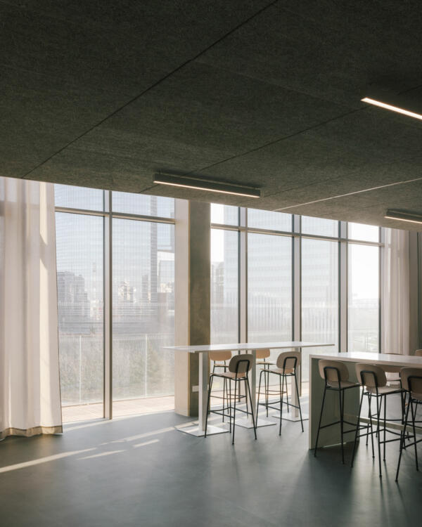 19-LAN-Institut-Leonard-de-Vinci-Nanterre-Charly-Broyez