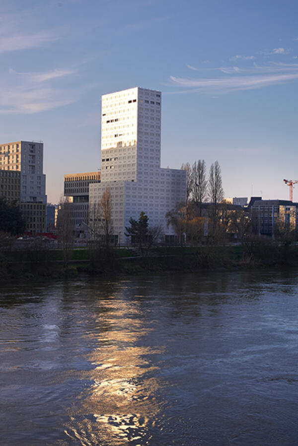 Com_Lan_Polaris_Tower_Series1_20180227_C-JulienLanoo_68883