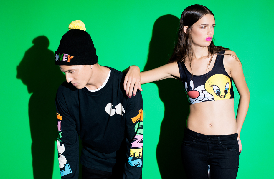 LOONEY LOOKBOOK 4