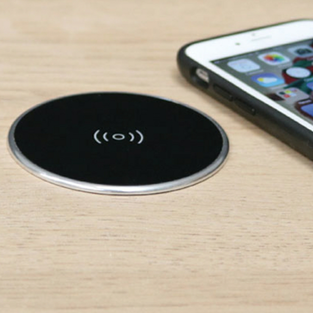 Surface mounted wireless charger