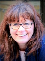 agent photo - lesley lambert