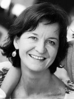 agent photo - elisabeth godot