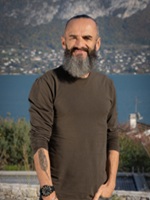 agent photo - justin bignell