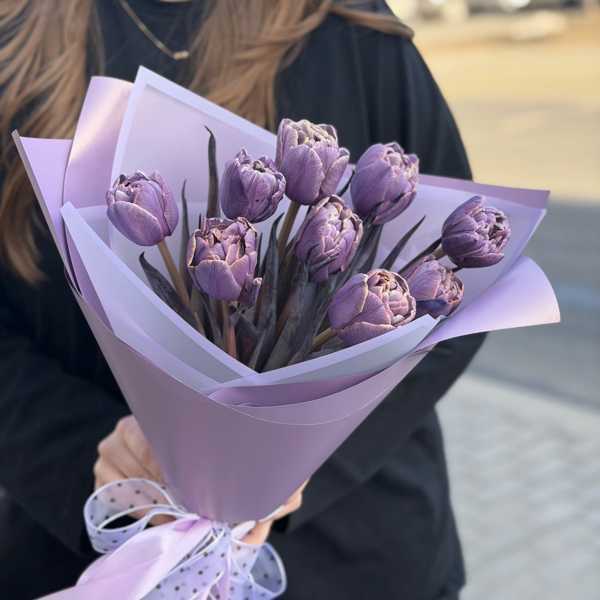 Букет из пионовидных тюльпанов дарк Виолетт