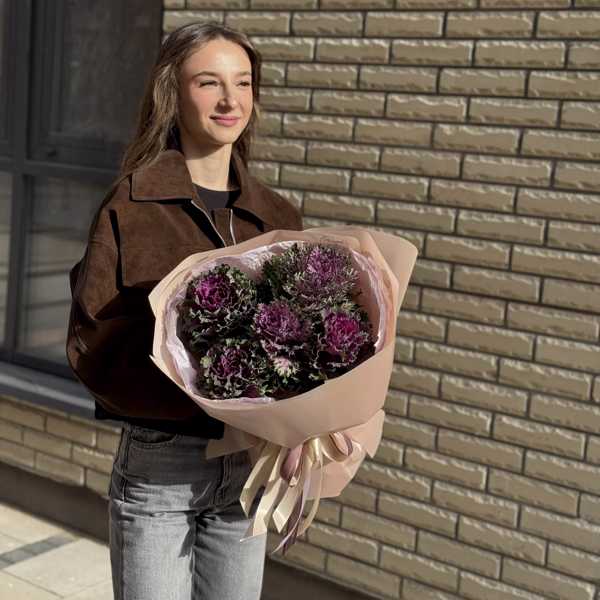 Букет из фиолетовой брассики Букет из фиолетовой брассики