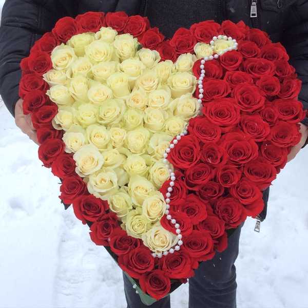 Композиция сердце из 101 розы Композиция сердце из 101 розы