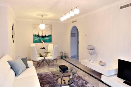 Dama de Noche, Apartment available for Holiday Rental in Puerto Banus, Marbella, Spain