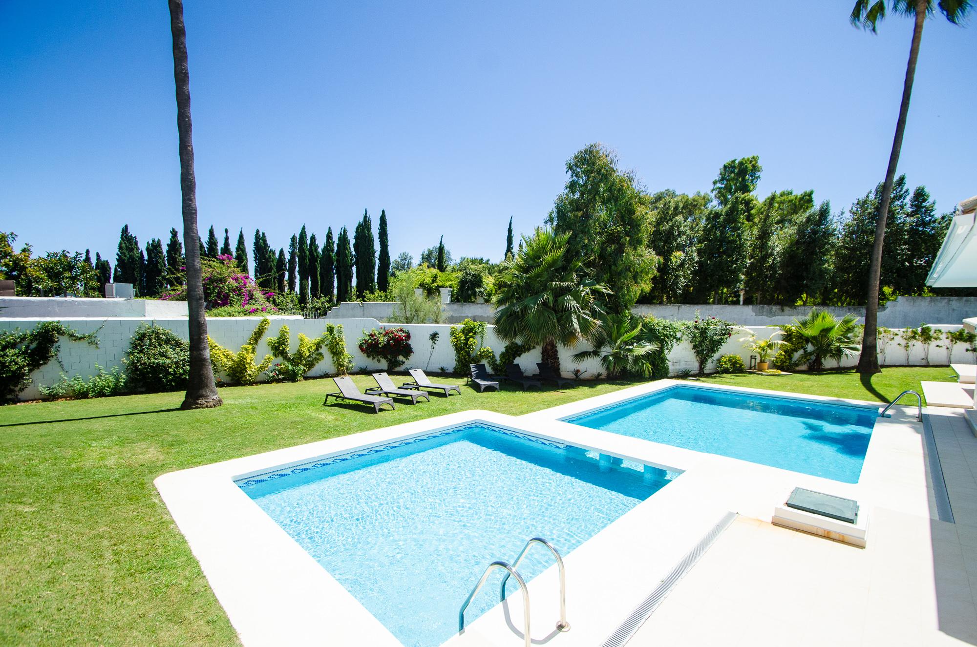 Villas Marina 7 bedrooms, Villa available for Holiday Rental in Puerto Banus, Marbella, Spain