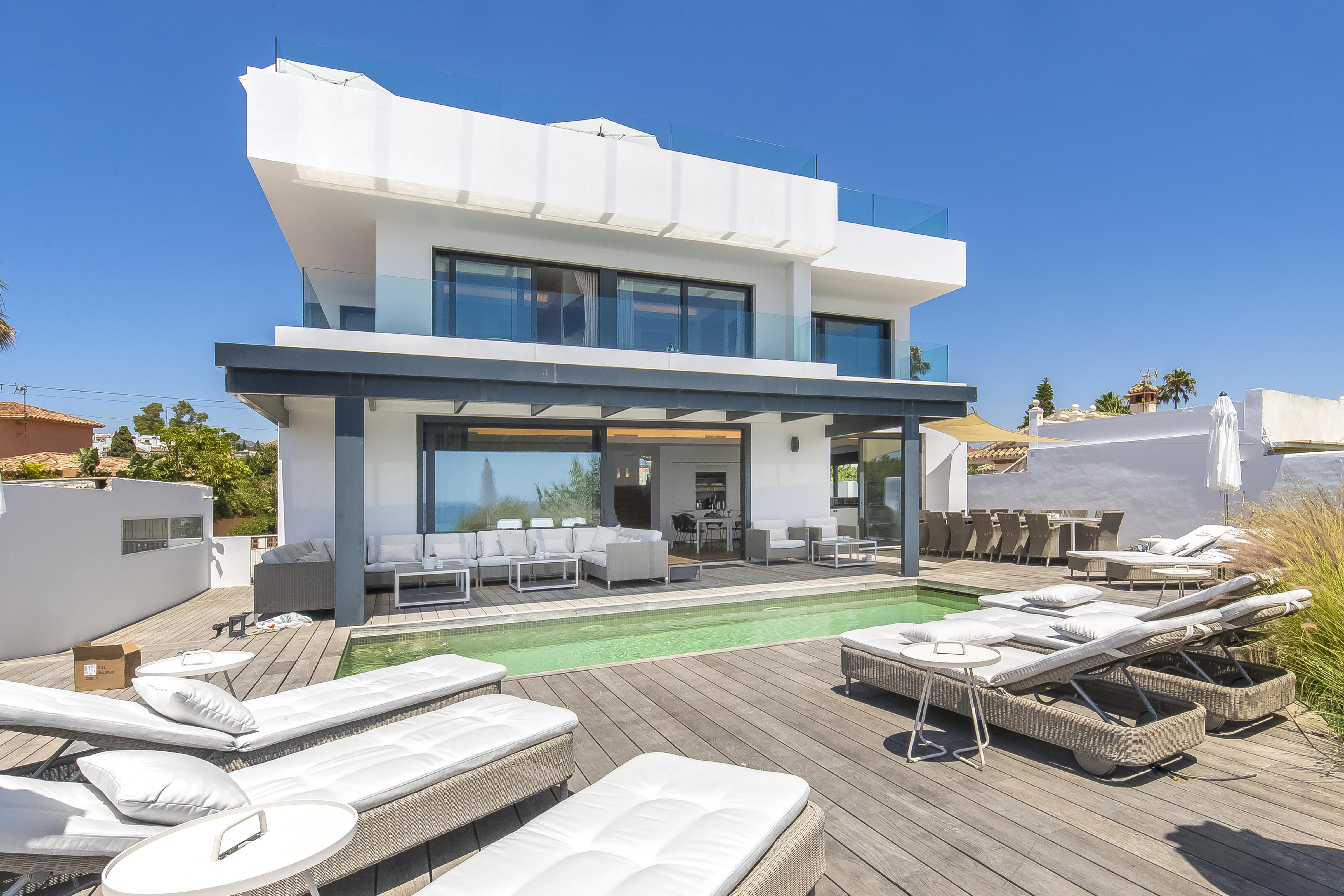 Costabella Beachfront, Villa available for Holiday Rental in Las Chapas, Marbella, Spain