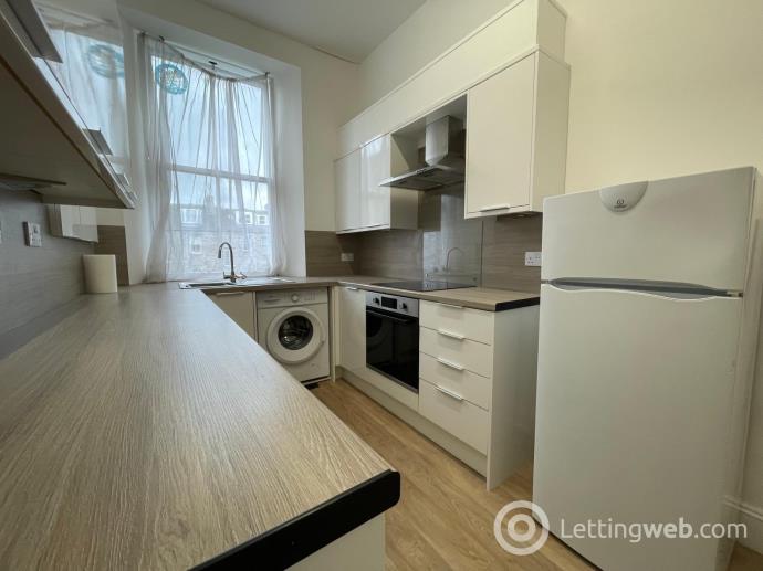 Property to rent in 13 Crown Terrace FFL, Aberdeen