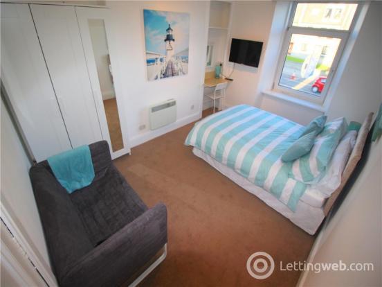 Property to rent in 33B Powis Place, Aberdeen