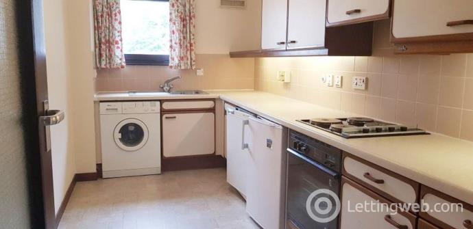Property to rent in Argyle Court, Fife