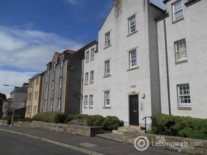 Property to rent in Chalmers Brae