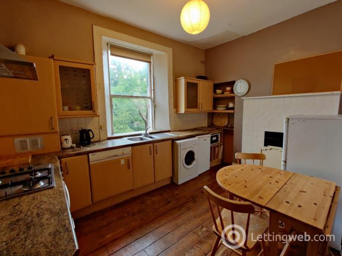 Property to rent in Montague Street, Edinburgh, EH8