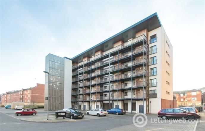 Property to rent in Salamander Court, Edinburgh, EH6