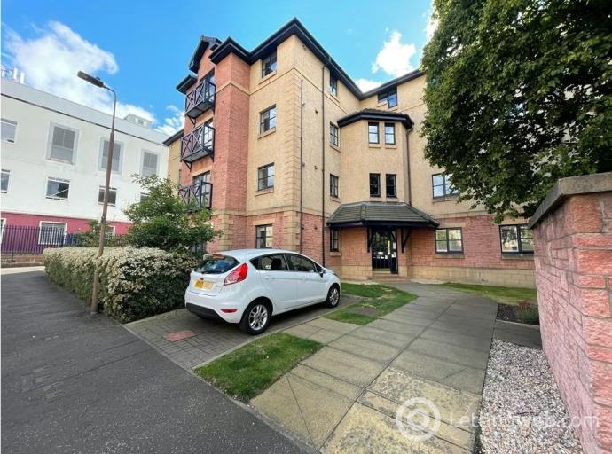 Property to rent in Russell Gardens, Edinburgh, Midlothian, EH12