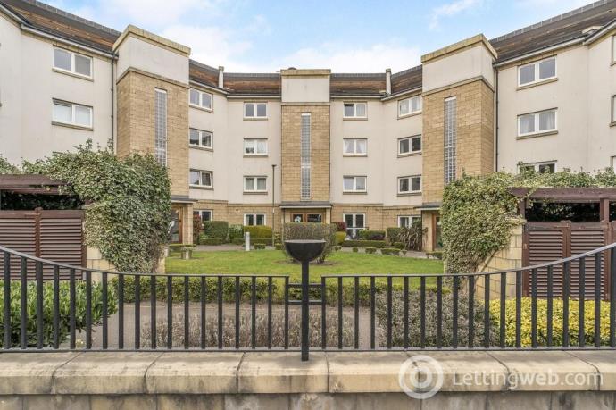 Property to rent in 578 Gorgie Road