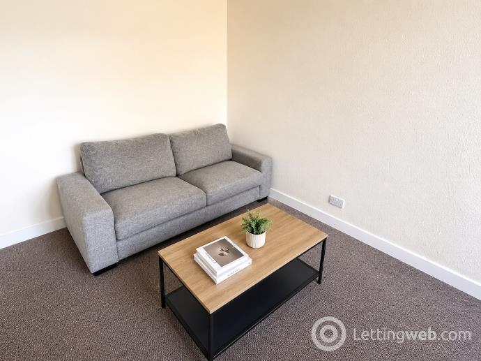 Property to rent in Lyon Street, Dundee