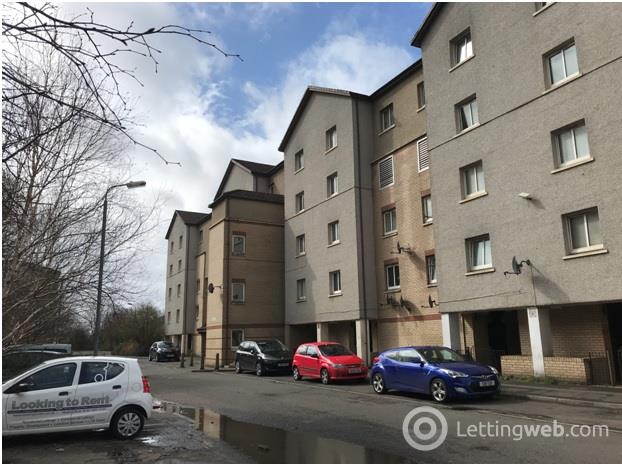 Property to rent in Lenzie Place, Springburn, Glasgow