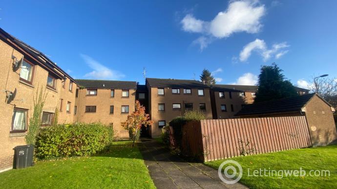 Property to rent in Fortingall Place, Glasgow, G12
