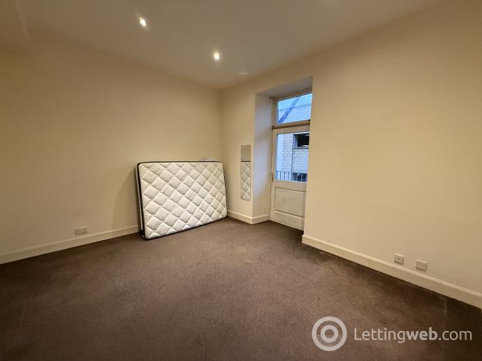 Property to rent in Flat 2, 21 Commercial Street, Dundee, DD1 3DD