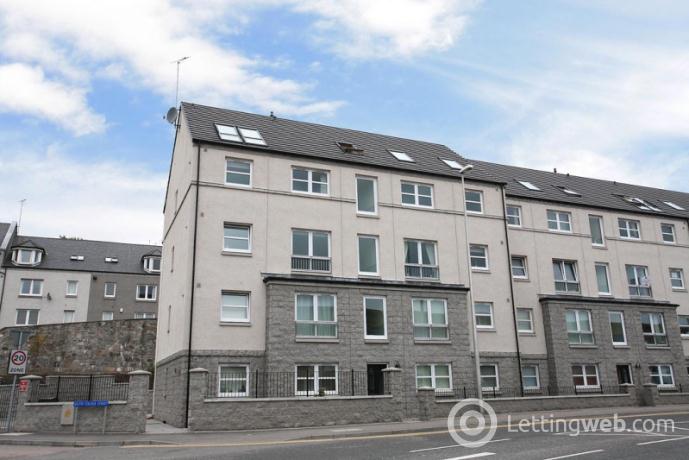 Property to rent in 138H South College Street Aberdeen