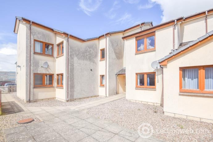 Property to rent in 54 Market Street, Forfar, Angus, DD8 3EW