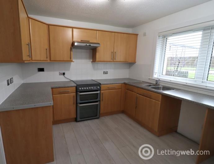 Property to rent in Lenzie Avenue, Deans