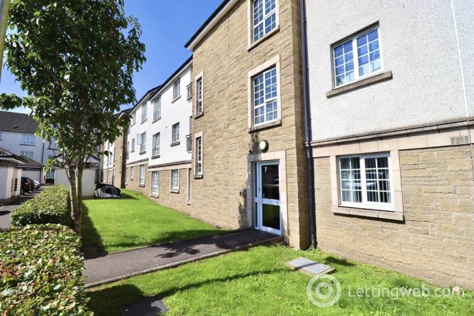 Property to rent in 7 Crown Crescent, Larbert
