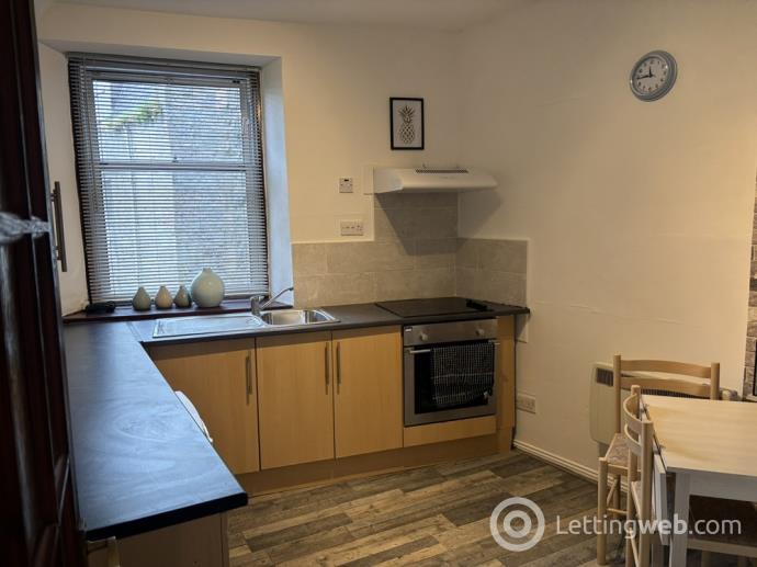 Property to rent in 60D Victoria Road, Aberdeen, AB11 9DS