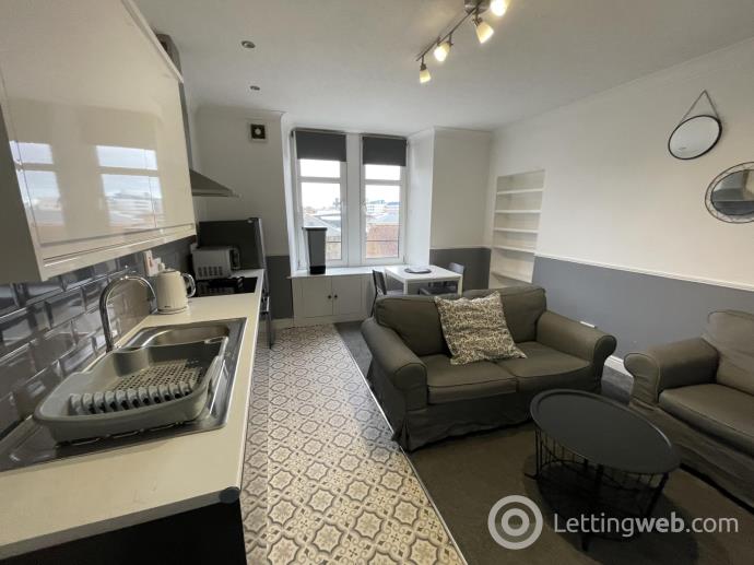 Property to rent in 6 Peddie Street