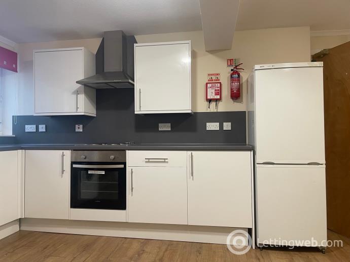 Property to rent in 80 Nethergate, Dundee DD1 4ER (Opposite Overgate Shopping Centre)