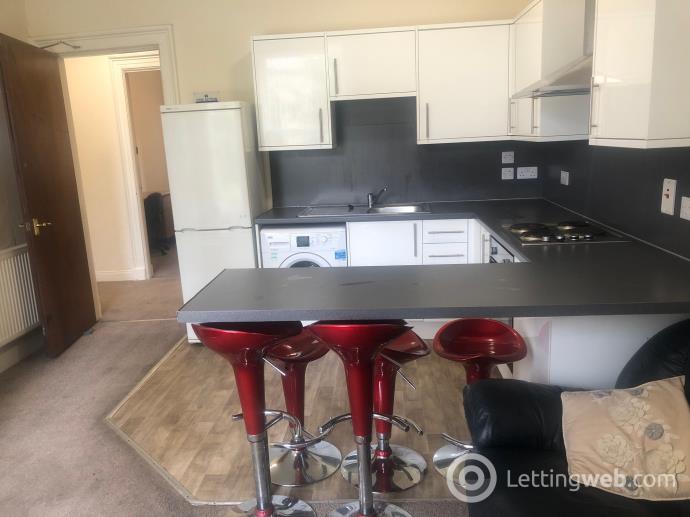 Property to rent in 80 Nethergate, Dundee (City Centre - opposite Overgate Shopping Centre))