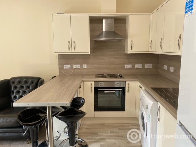 Property to rent in 62 Seagate, Dundee (City Centre)