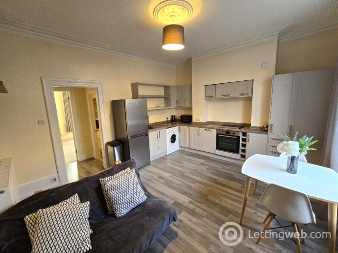 Property to rent in Union Grove, City Centre, Aberdeen, AB10 6SN