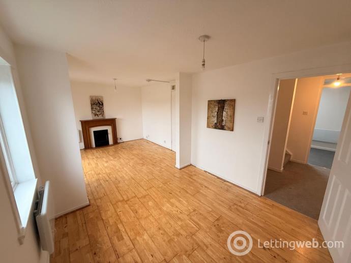 Property to rent in 10 Chalk Hill Court, Dundee, DD4 0LU