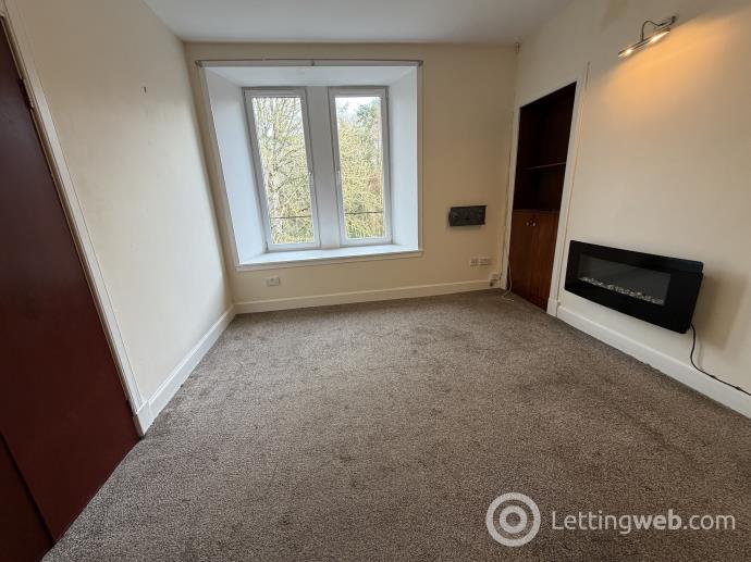 Property to rent in 3/R, 176 Lochee Road, Dundee, DD2 2NG