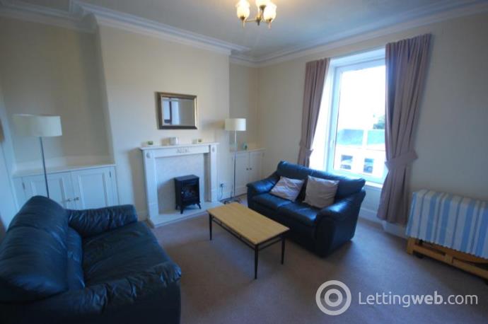Property to rent in Chattan Place, Aberdeen, AB10